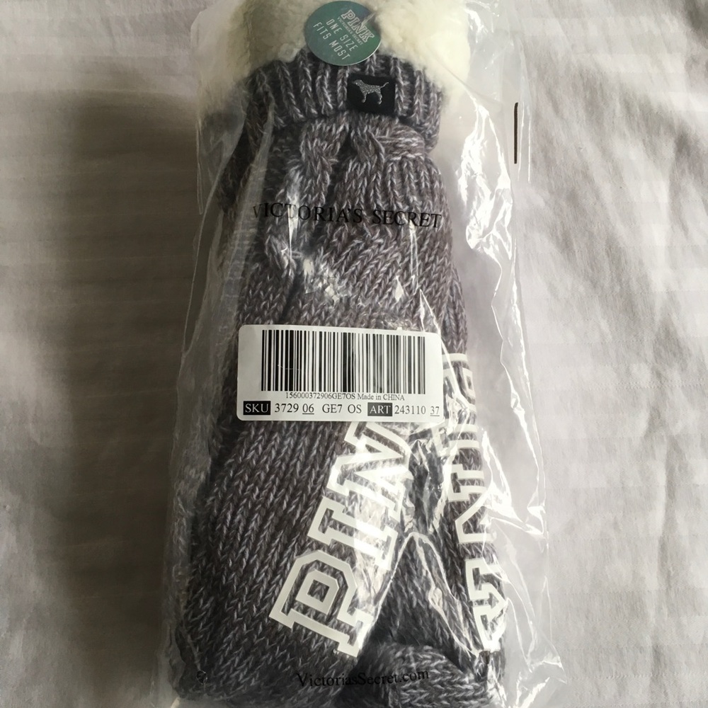 NWT PINK VS Sherpa Bootie in Cobblestone